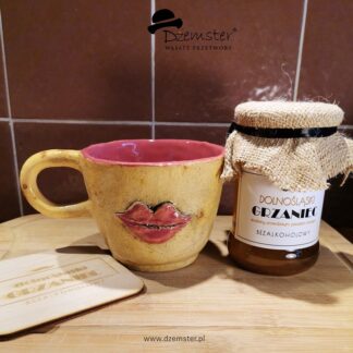 Zestaw prezentowy: kubek z ustami i Dolnośląskim Grzańcem (bezalkoholowym)