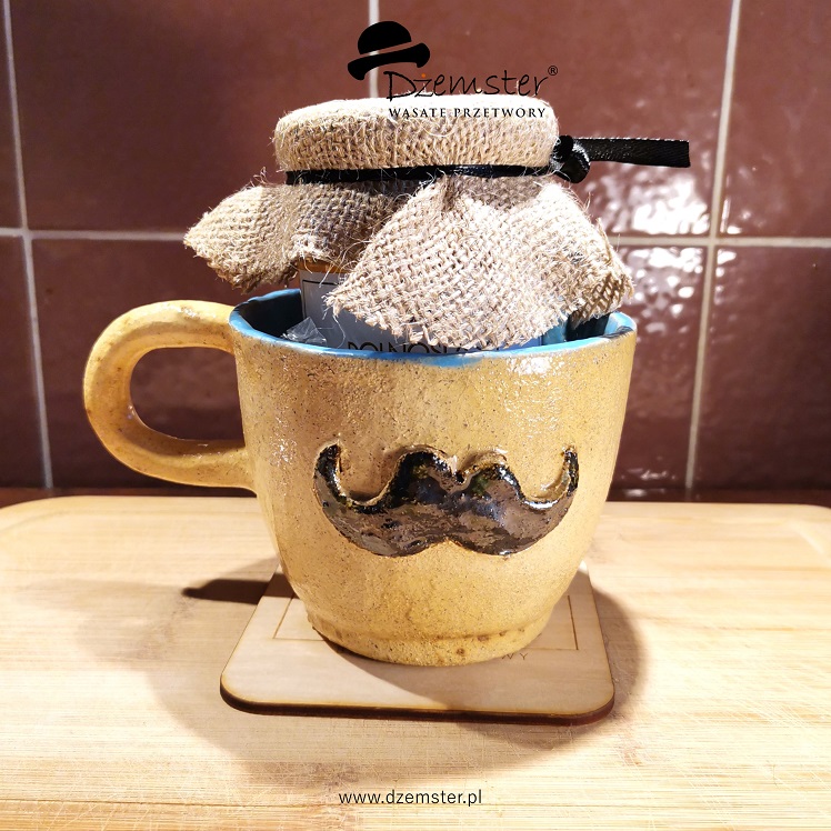 Zestaw prezentowy: kubek z wąsami i Dolnośląskim Grzańcem (bezalkoholowym) - obrazek 3